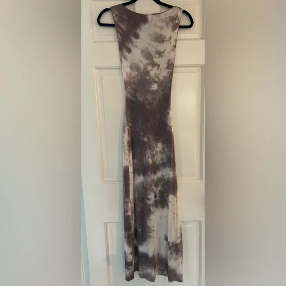 DISSH sleeveless tie-dyed stretch dress with back slit - Picture 1 of 5